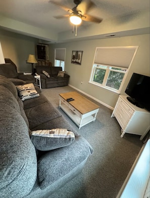 Classic-Apartment | Bügeleisen/Bügelbrett, kostenloses WLAN, Bettwäsche