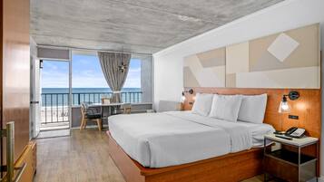Standard Room, 1 King Bed, Balcony, Ocean View | Premium bedding, in-room safe, desk, laptop workspace