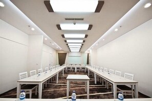 Meeting facility - Everbright (Surabaya)
