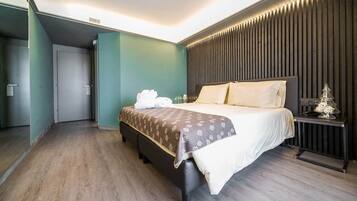Superior Double Room | Minibar, in-room safe, desk, free WiFi