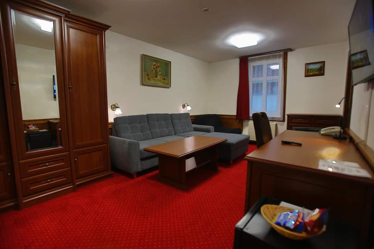 Suite – classic | Oppholdsrom | TV