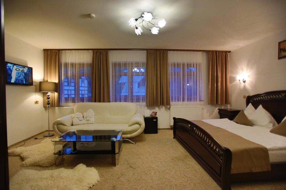 superior double room | 1 bedroom, minibar, in-room safe, iron/ironing board