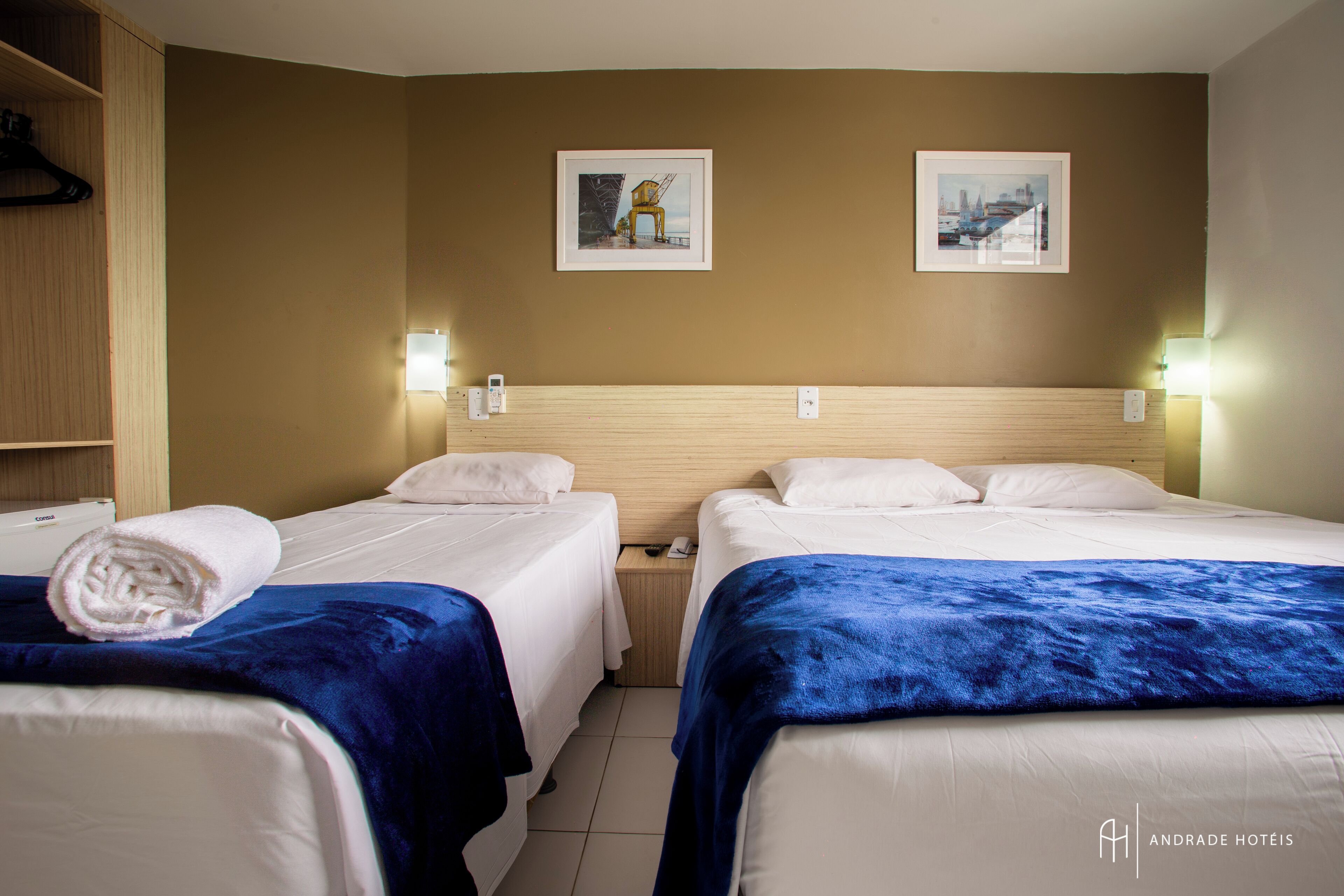 standard twin room | minibar, desk, soundproofing, free wifi