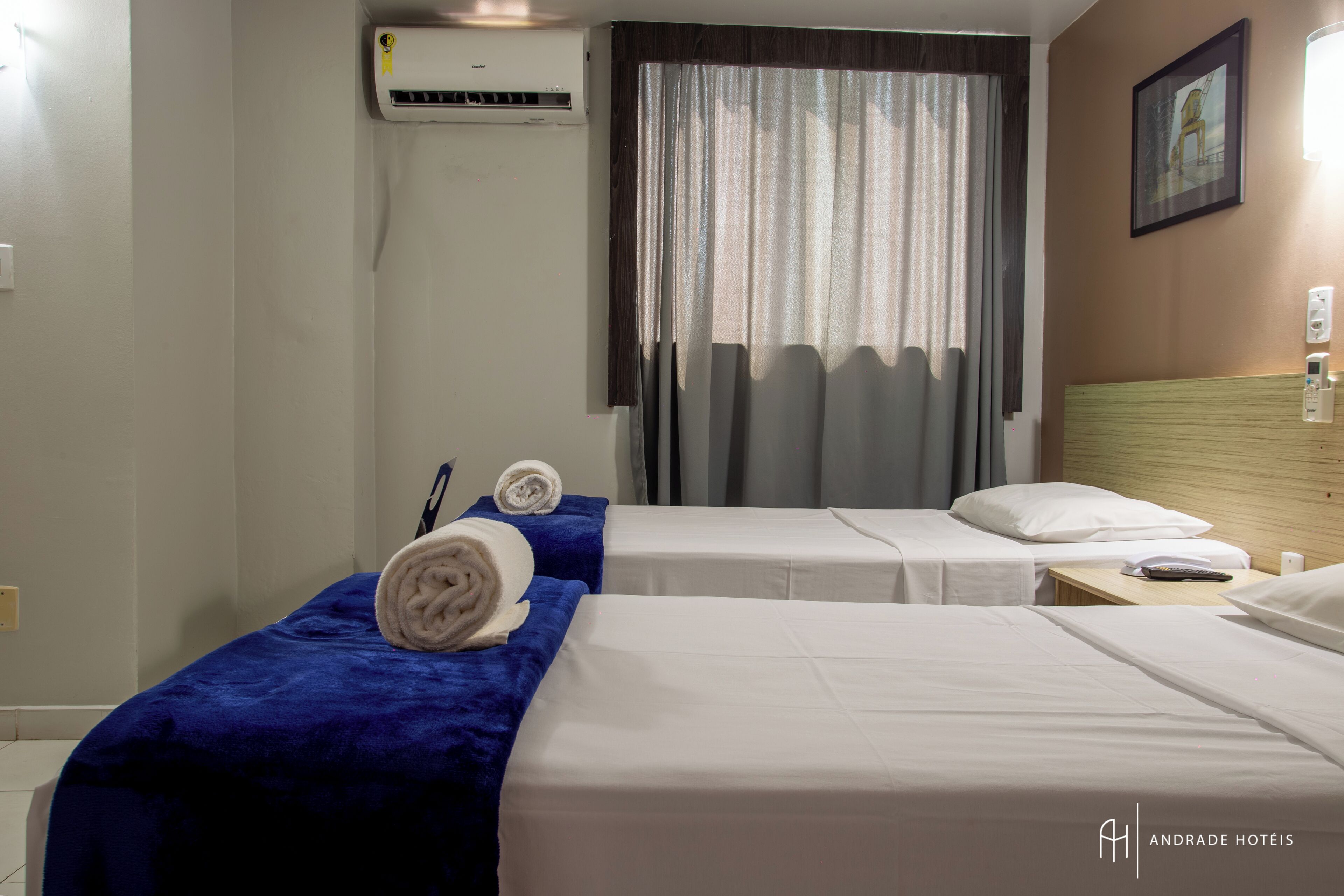 standard twin room | minibar, desk, soundproofing, free wifi