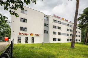 Front of property - Serways Hotel Bruchsal West (Forst)