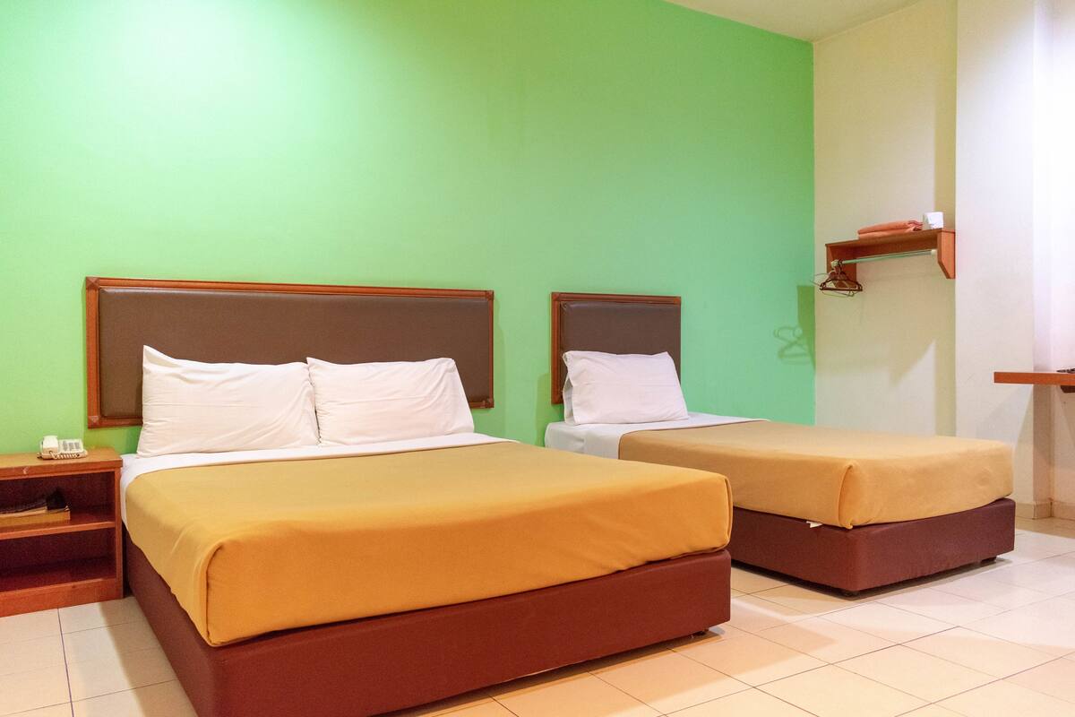 Standard Triple Room, No Windows | In-room safe, free WiFi