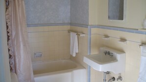 Phòng Tiêu chuẩn, 1 giường cỡ king | Phòng tắm