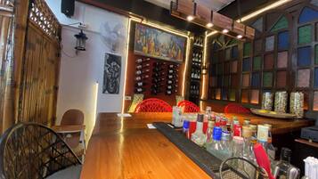 Daily full breakfast (PHP 400 per person)