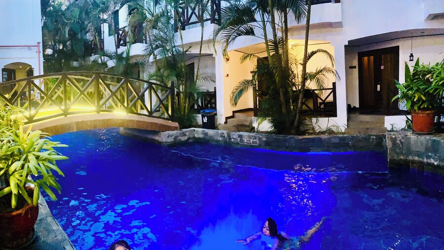 Nirvana Beach Resort