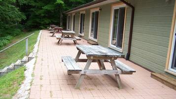 Standard Room, 2 Double Beds, Lake View | Terrace/patio