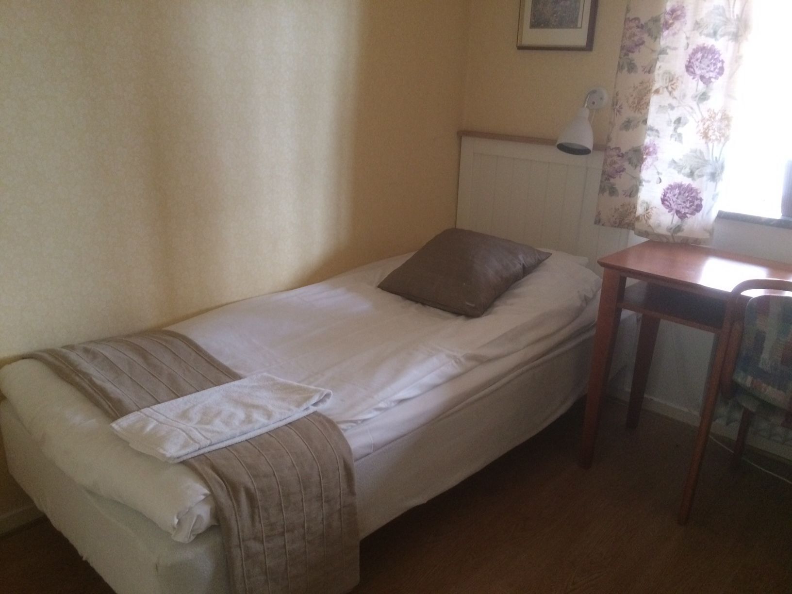 Pillowtop beds, individually decorated, individually furnished