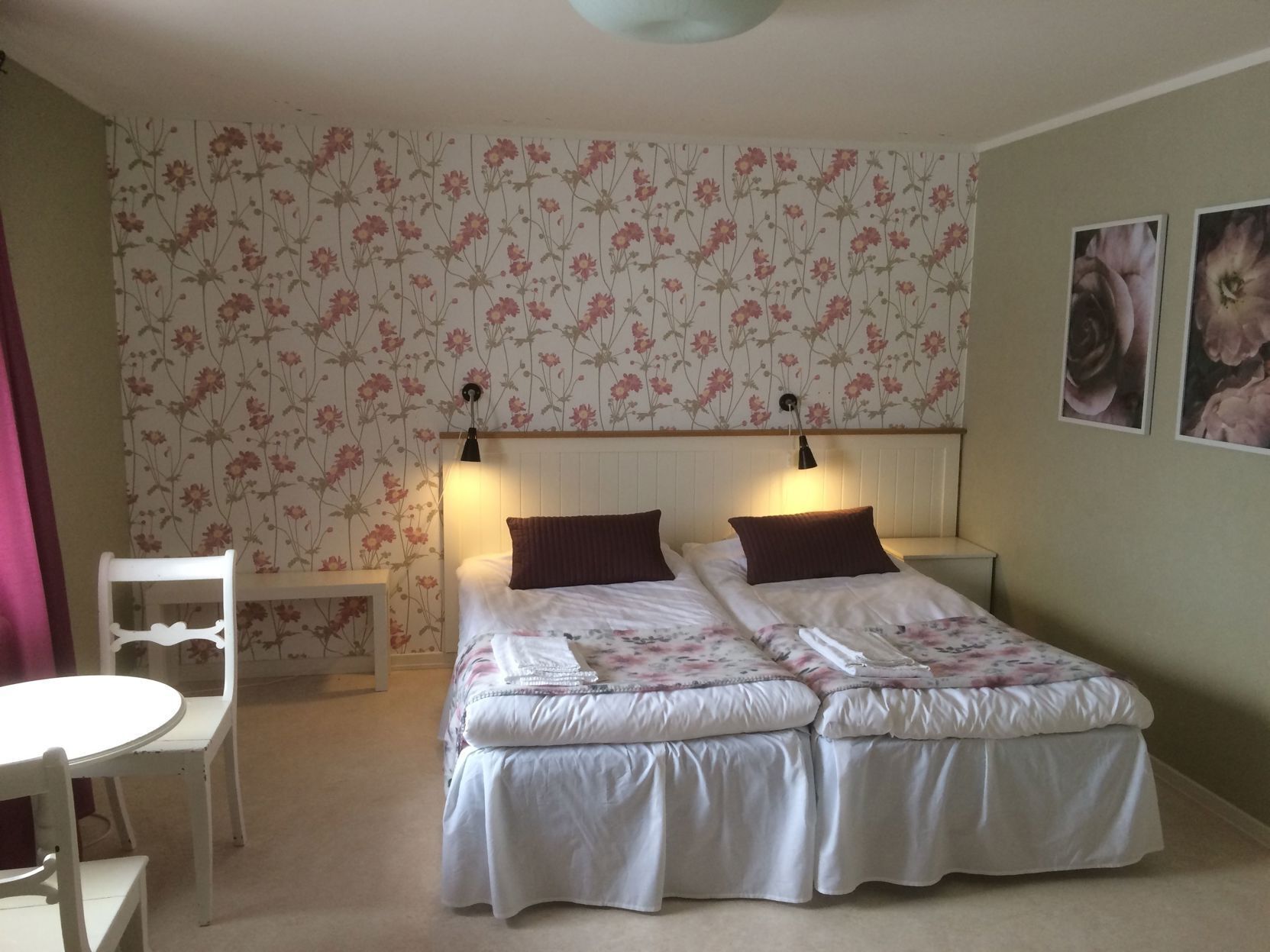 Pillowtop beds, individually decorated, individually furnished