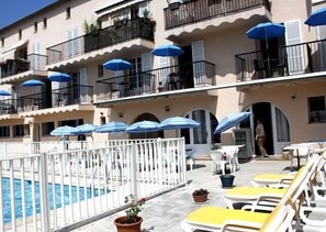 Sundeck