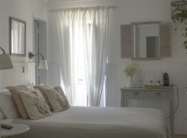 Caja de seguridad en la habitación, wifi gratis y ropa de cama 