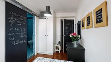 Single Room | In-room safe, free WiFi, bed sheets