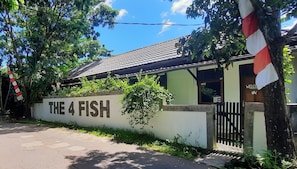 Fachada da propriedade