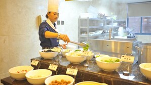 Breakfast for a fee - Best Western Plus Grand Hotel Zhangjiajie (Zhangjiajie)