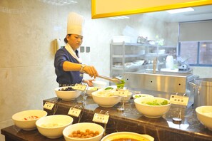 Desayuno (con cargo)