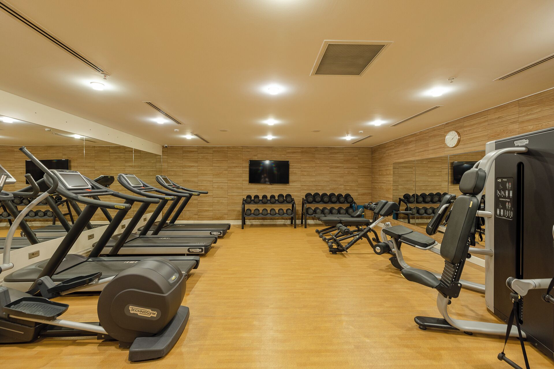 Photo - Hotel London 1889 & Casino