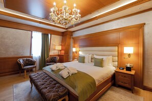 Caja de seguridad en la habitación y cortinas blackout 