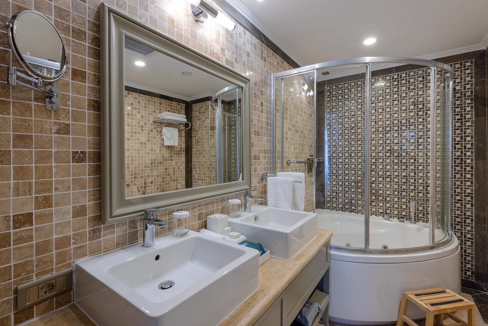 Foto - Hotel London 1889 & Casino