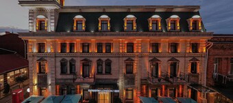 Hotel London 1889 & Casino