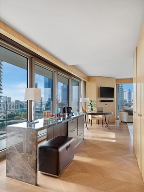 Premium bedding, minibar, in-room safe, desk