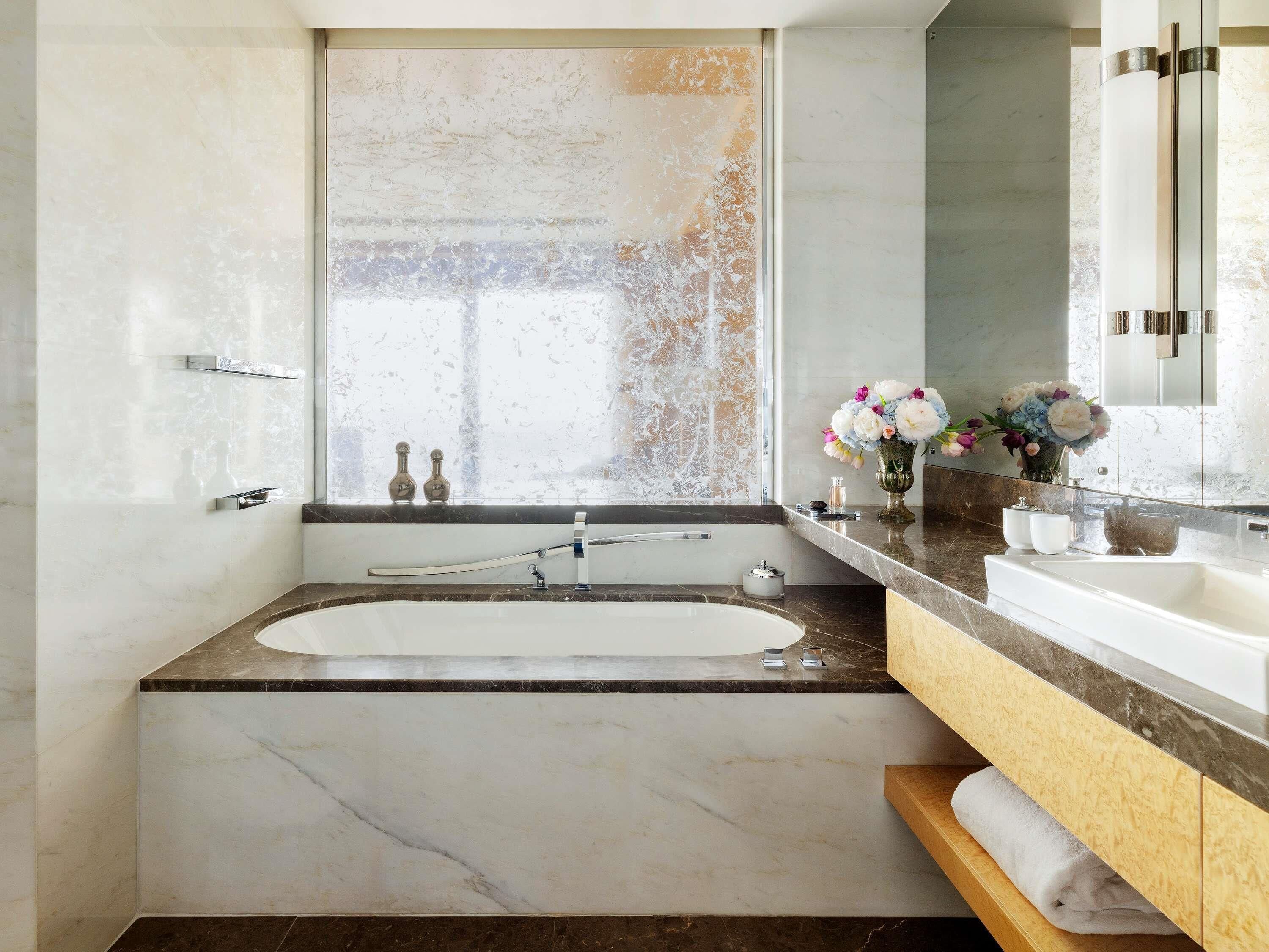 Literie de qualité supérieure, minibar, coffres-forts dans les chambres