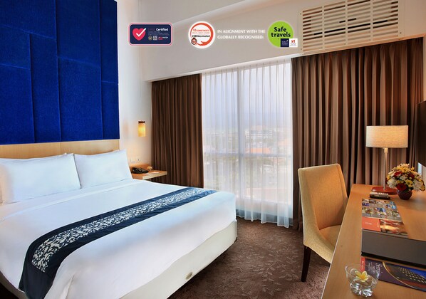 Deluxe Room, 1 Queen Bed