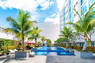 Outdoor pool, sun loungers
