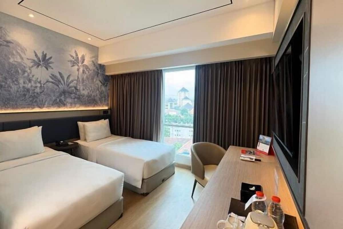 1 bedroom, in-room safe, desk, laptop workspace