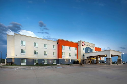 Best Western Plus Pratt