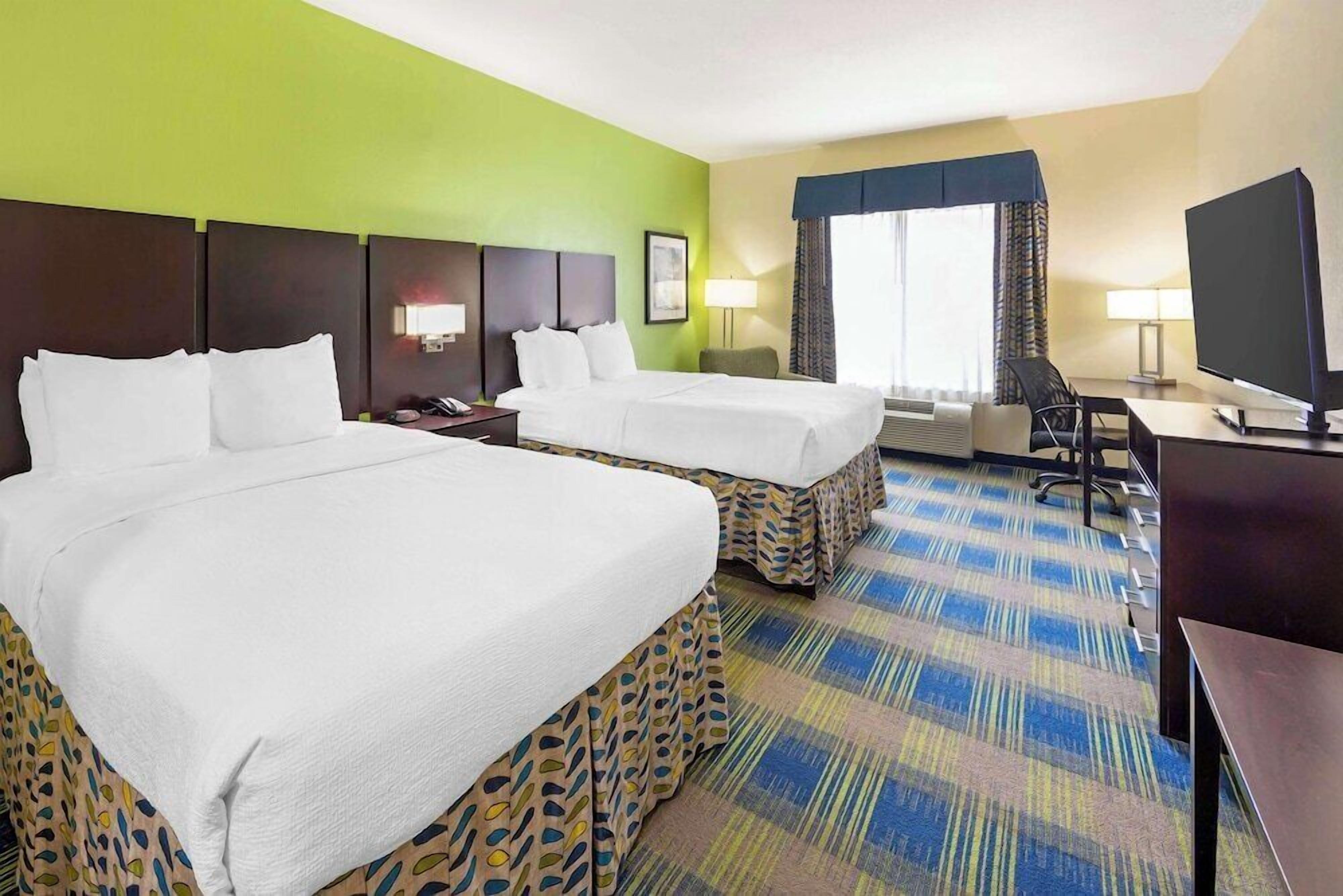 In-room safe, desk, laptop workspace, iron/ironing board