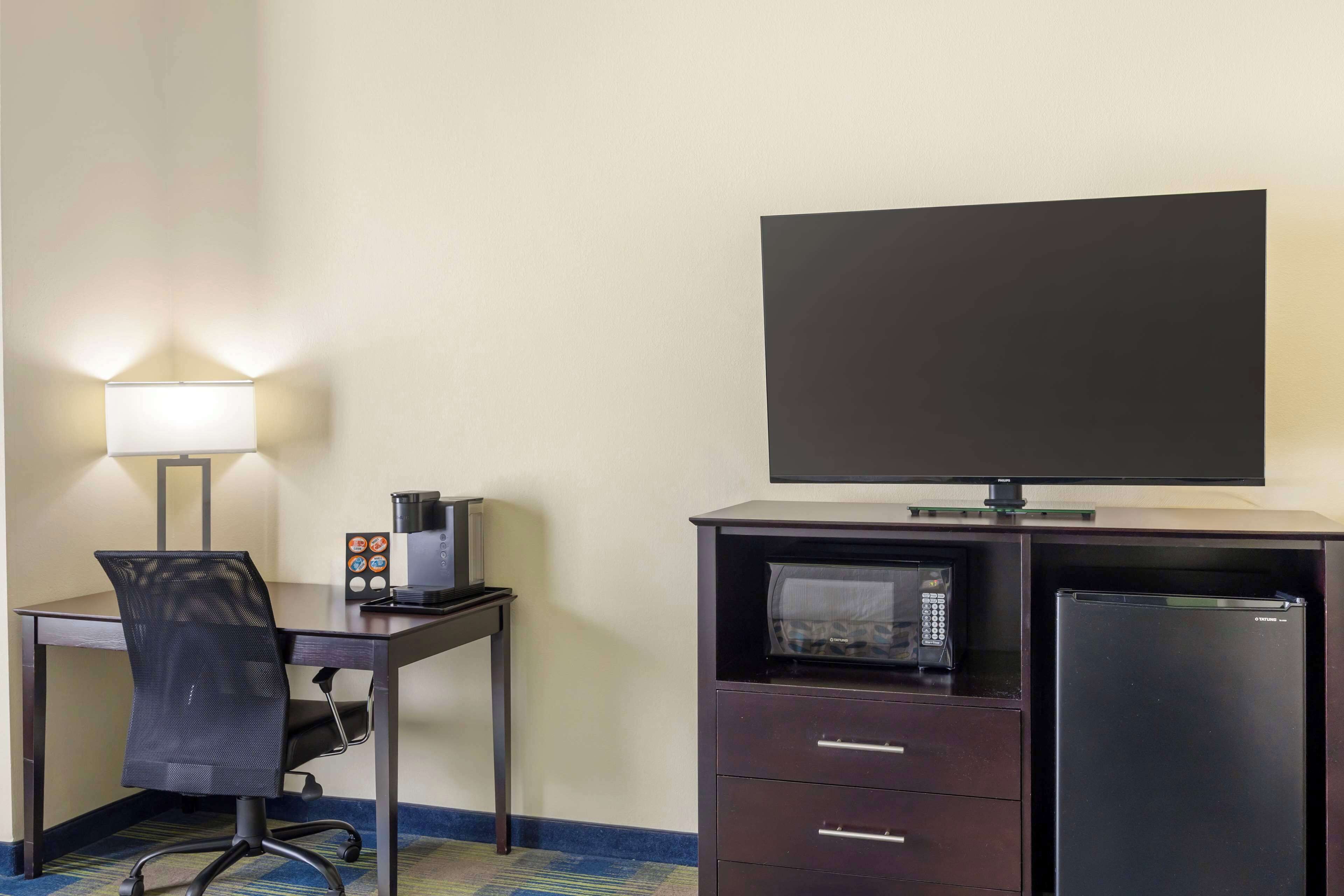 in-room safe, desk, laptop workspace, iron/ironing board