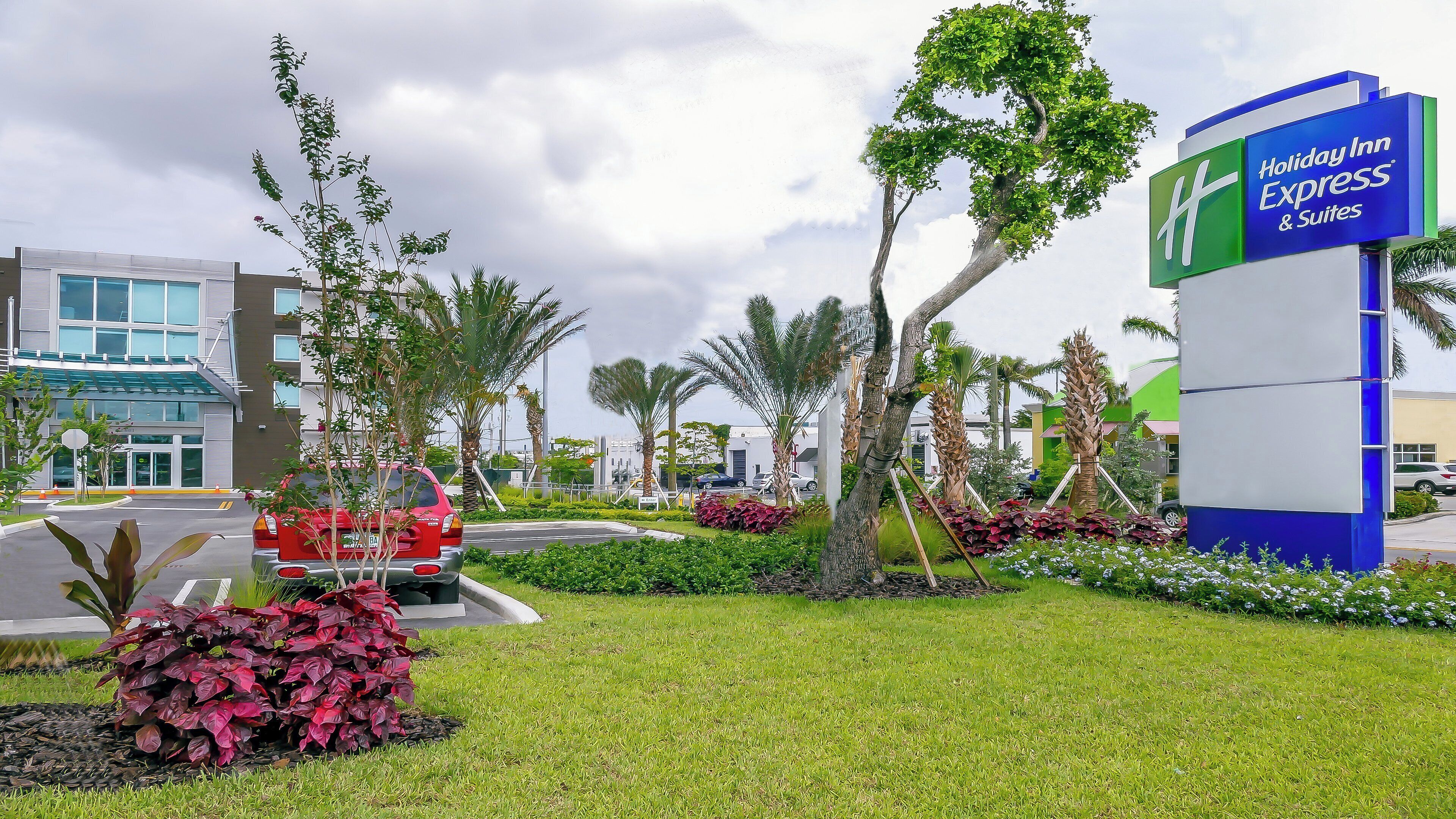 Photo - Holiday Inn Express & Suites Miami Airport East by IHG