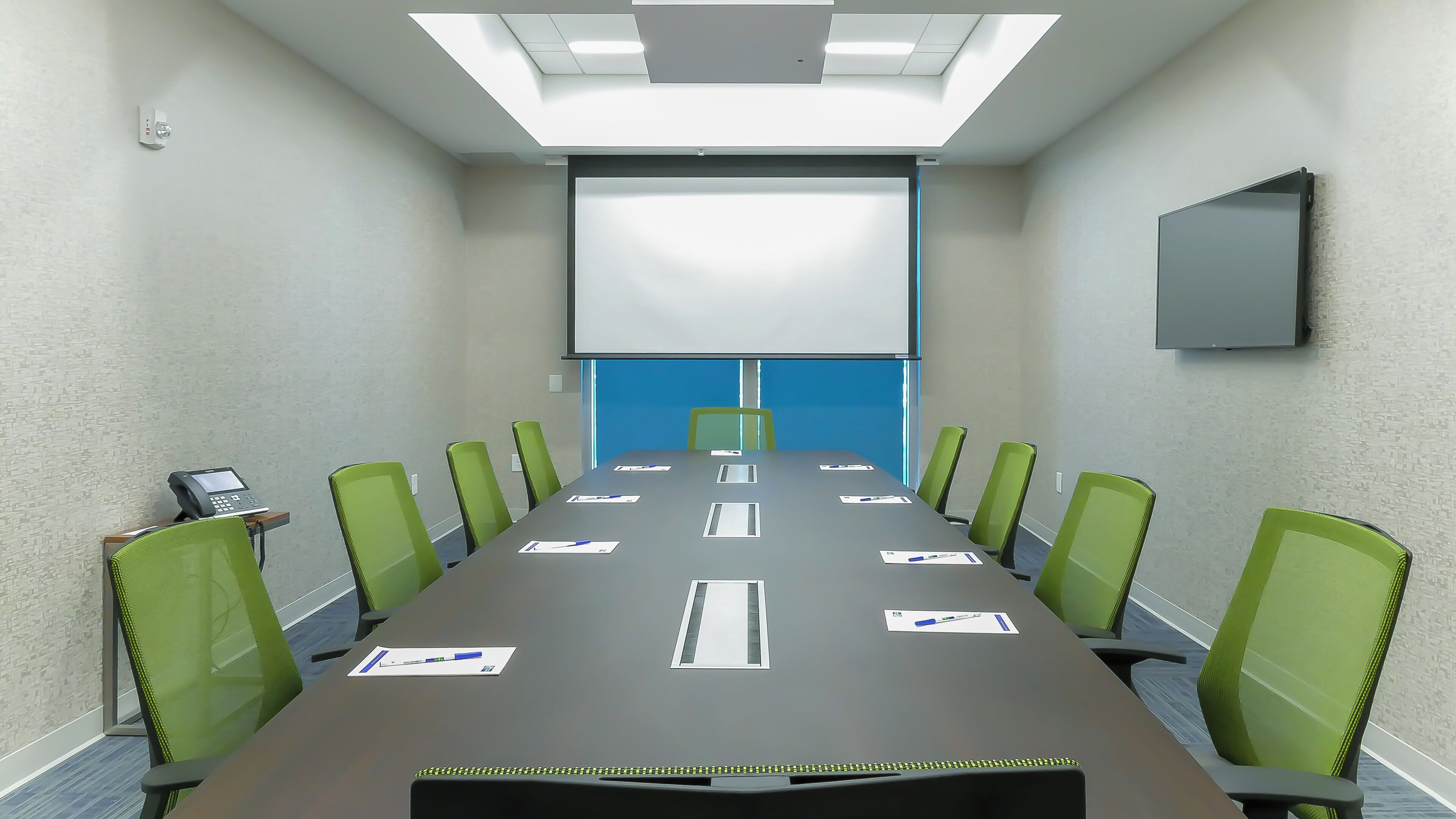 Photo - Holiday Inn Express & Suites Miami Airport East by IHG