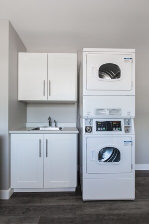 Laundry room - Grandview Motel (Kamloops)
