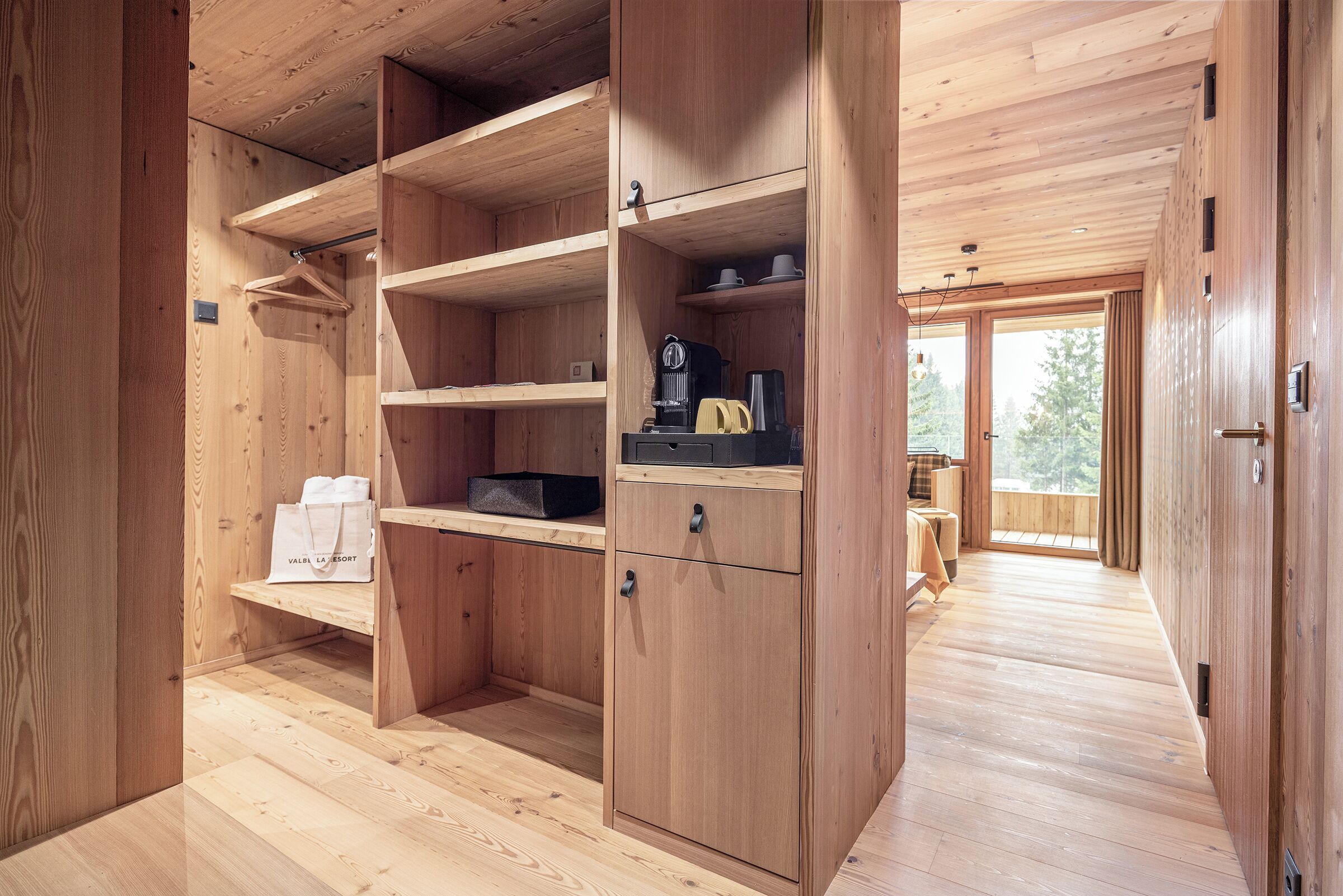 double room | 1 bedroom, hypo-allergenic bedding, free minibar, in-room safe