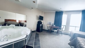 Premium Double Room, 2 Double Beds, Non Smoking | Desk, free WiFi, bed sheets - Falcon Motel Brossard (Brossard)