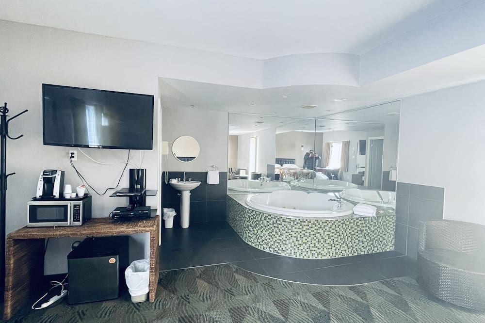 Falcon Motel Brossard