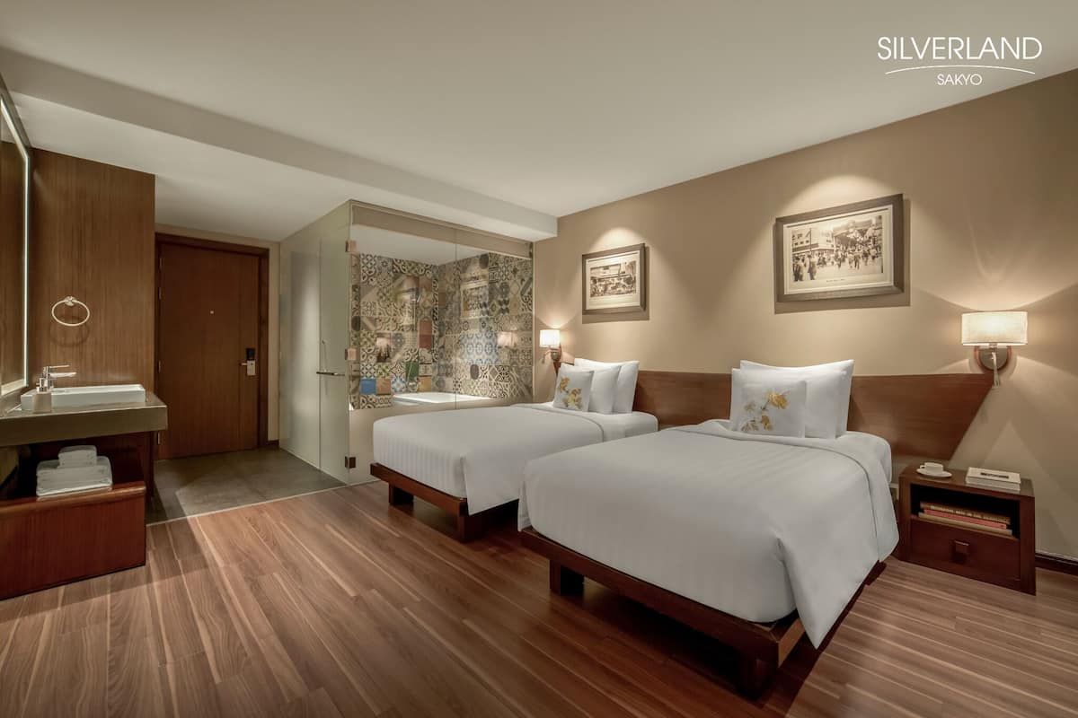 Serene Standard Double or Twin (No Window) | Két bảo mật tại phòng, màn/rèm cản sáng