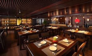 Breakfast, lunch, dinner served; Japanese cuisine