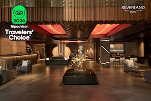 Lobby sitting area - Silverland Sakyo Hotel & Spa (Ho Chi Minh City)