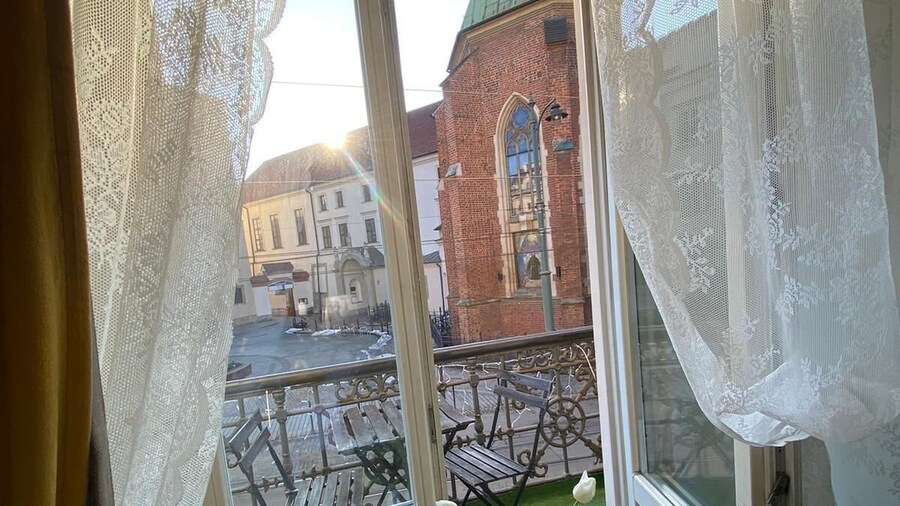 Krakow Apartments & Rooms