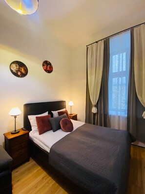 Phòng đôi Tiêu chuẩn, khu vực sân vườn | Bộ đồ giường cao cấp, bàn, bàn ủi/dụng cụ ủi quần áo 