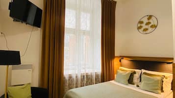 Comfort Double Room, Courtyard (with private bathroom)