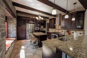 Beautiful Lakefront Home | Private kitchen | Microwave, coffee/tea maker - The Juliana Resort (Diamond Point)