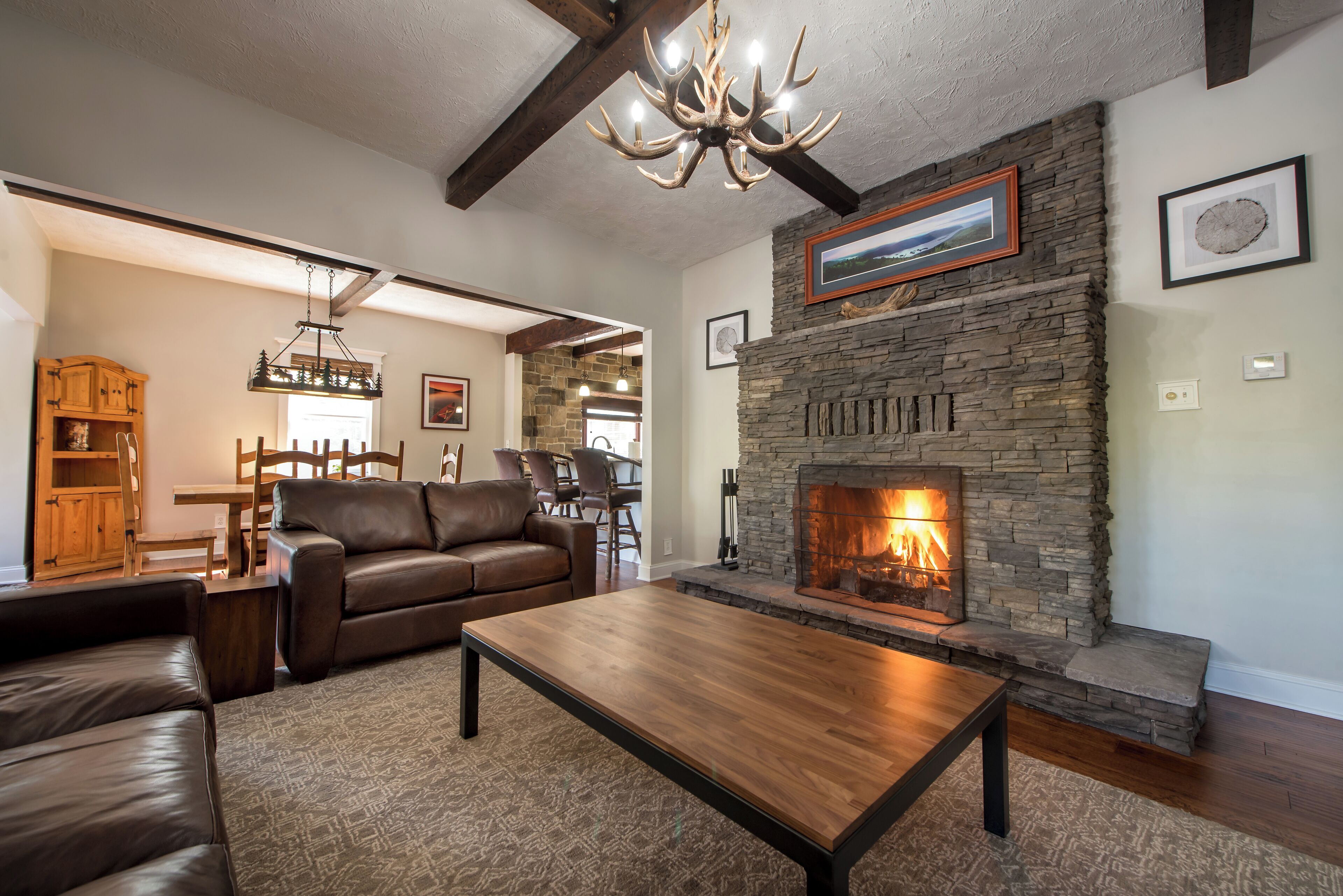 Beautiful Lakefront Home | Living area | 43-inch flat-screen TV with cable channels