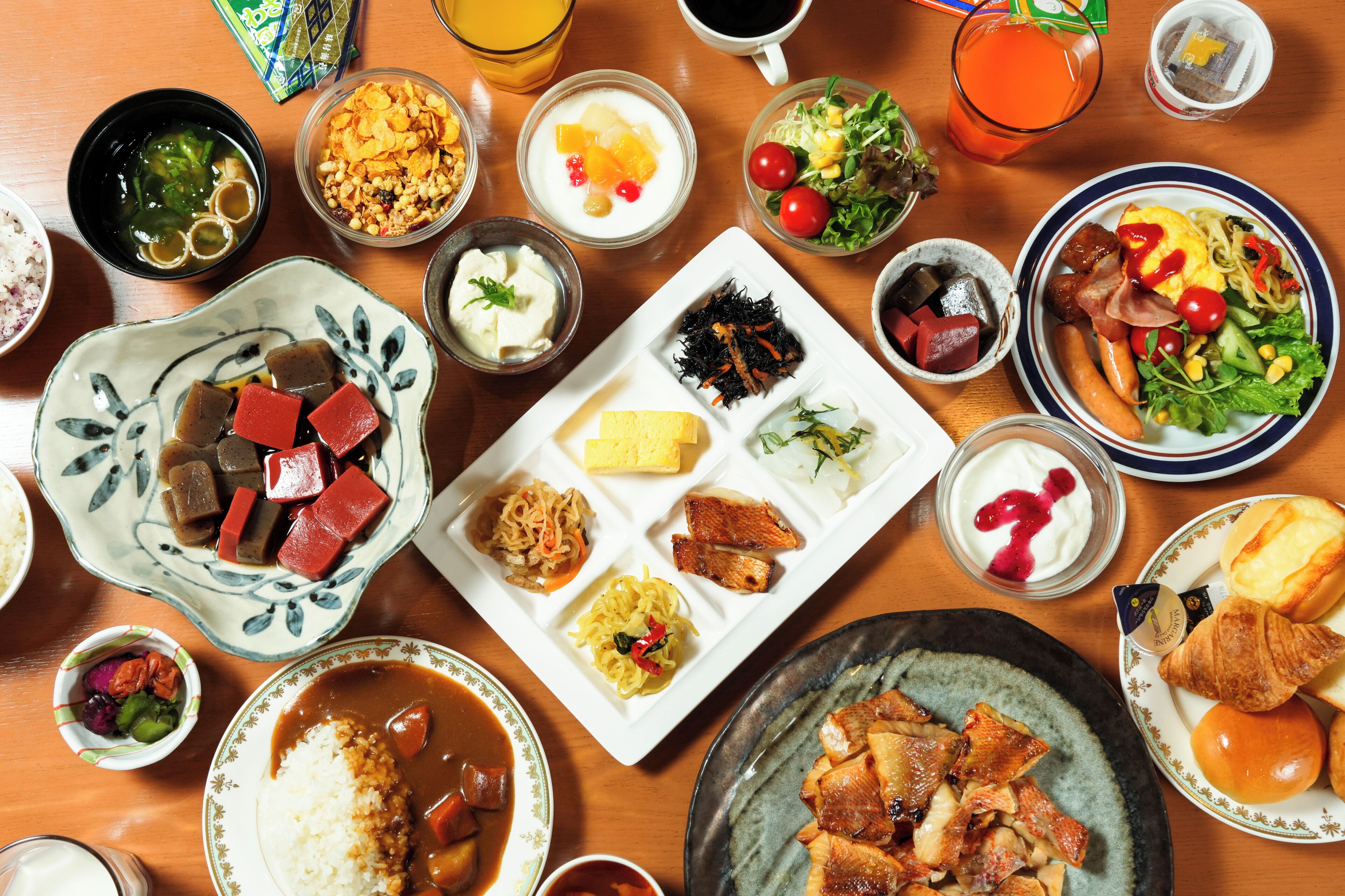 Daily buffet breakfast for a fee