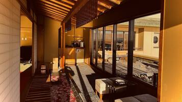 Panoramic Room, Ocean View (Japanese-Style) | Premium bedding, in-room safe, desk, free WiFi